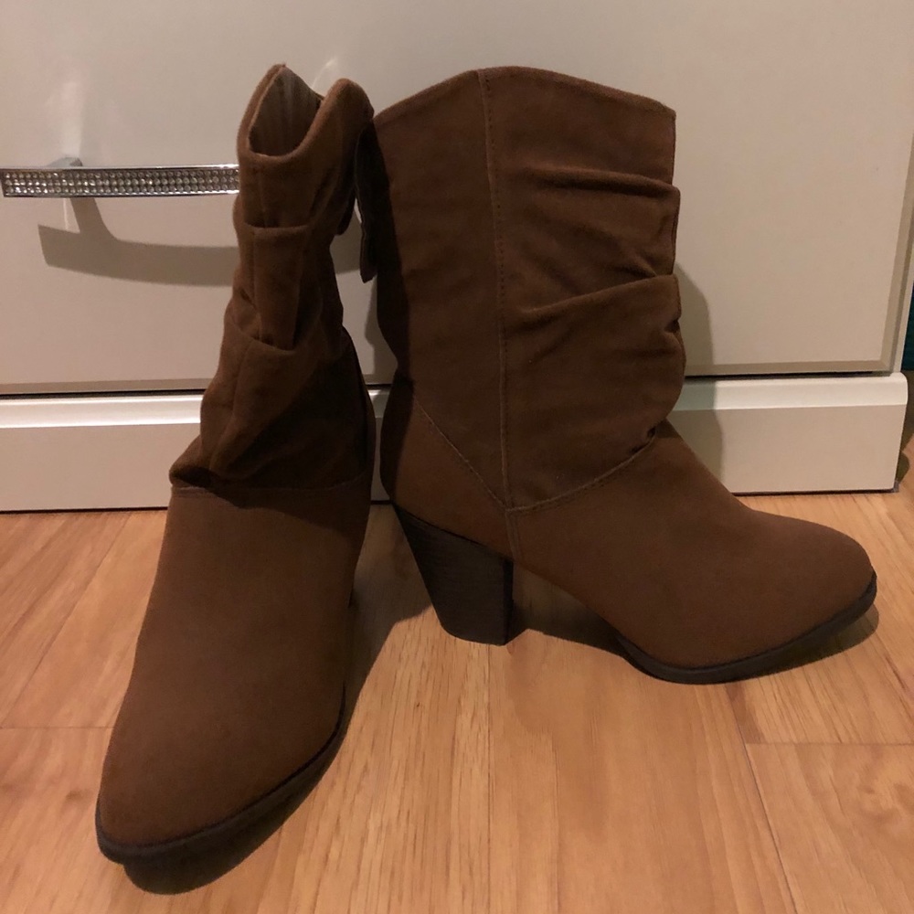 Boots Size 5
